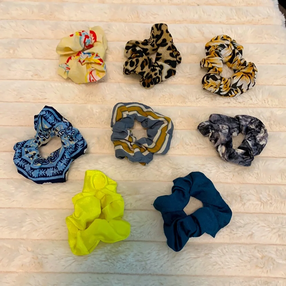 Patterned scrunchies - Picture 1 of 1